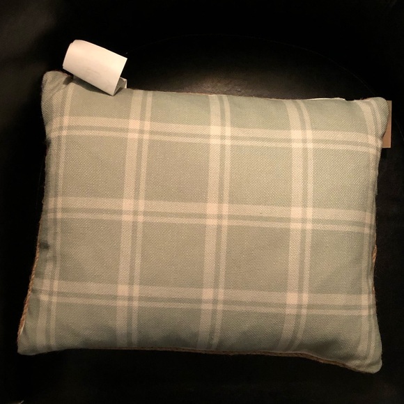 Thro Home southern roots and cowboy boots Rectangular Throw Pillow New 14h x18w" - Picture 14 of 16